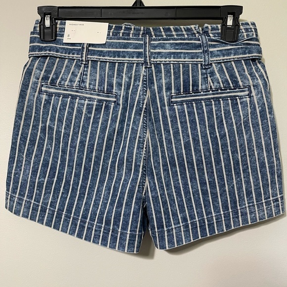 NWT American Eagle Stretch Highest Waist Mom Shorts Size 8 - Picture 4 of 8